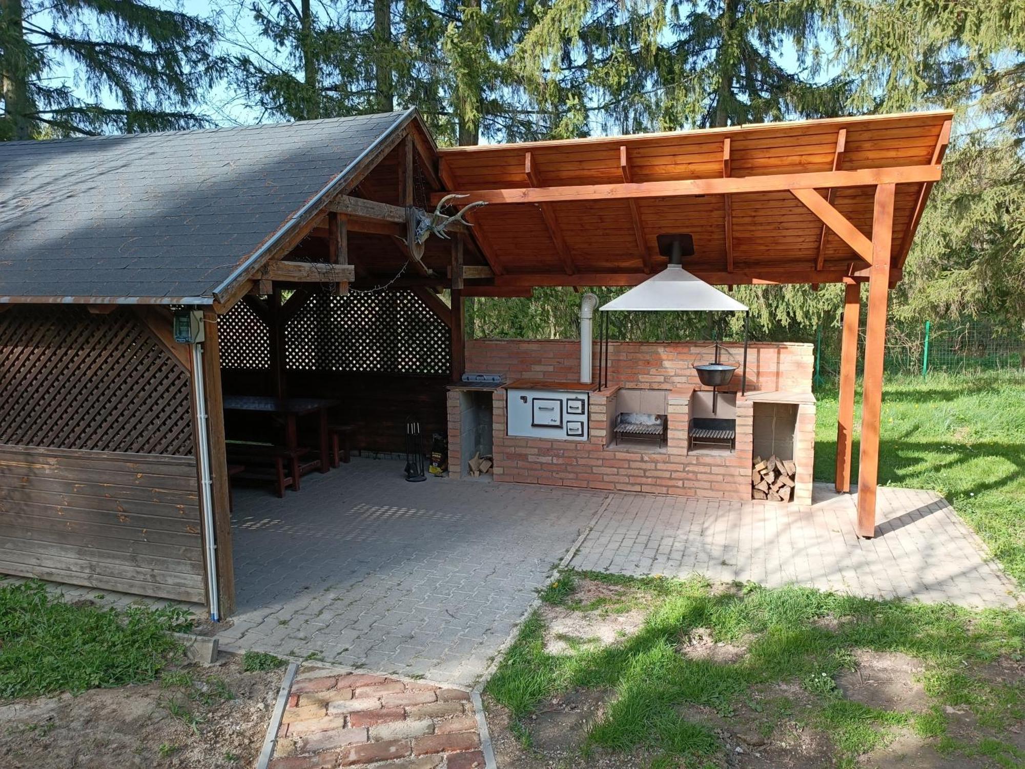 Hétházpuszta Erdészlak Hotel Isztimer Exterior foto